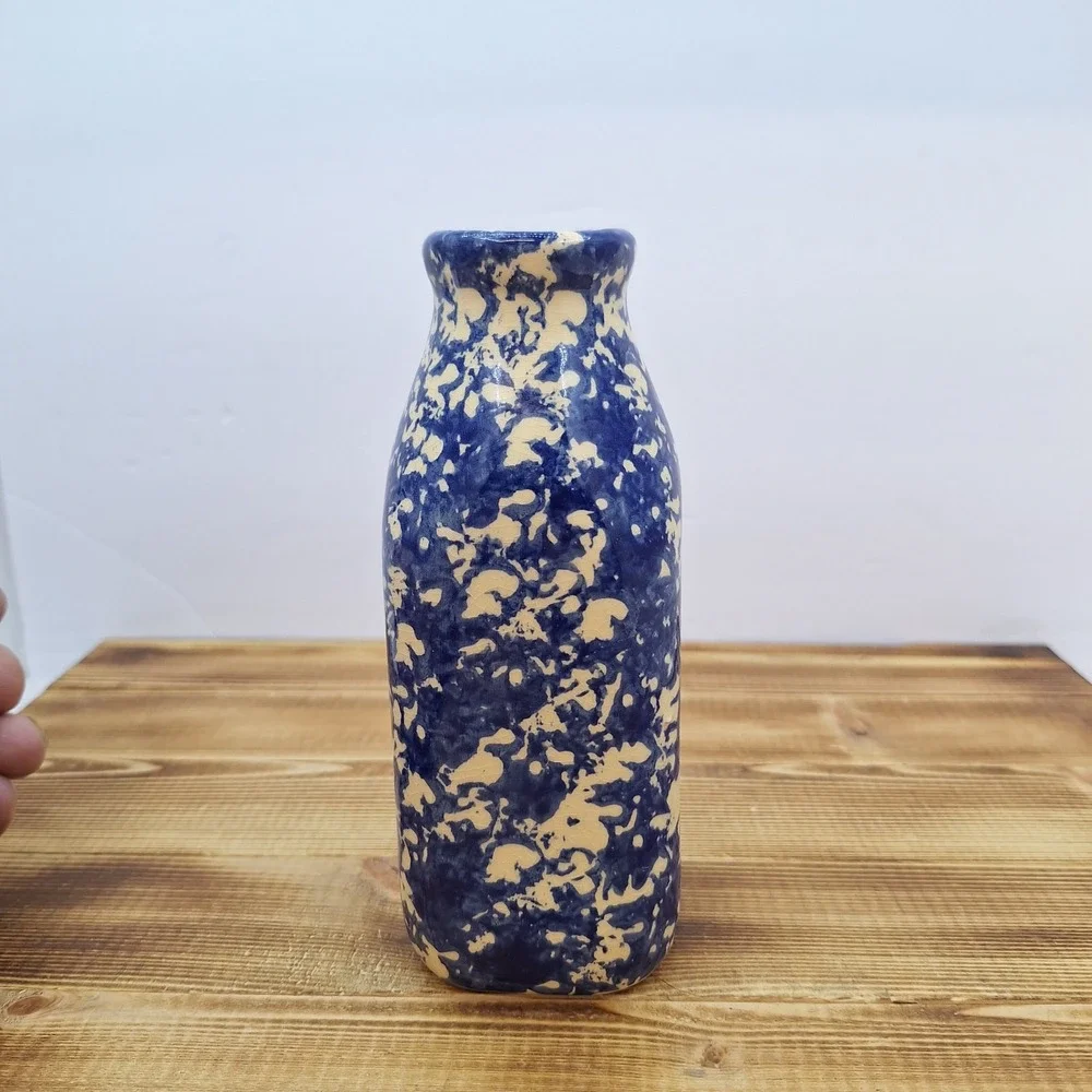 Alpine Pottery Roseville‎ Ohio 1997 Milk Bottle Vase Blue Spongeware 6.5